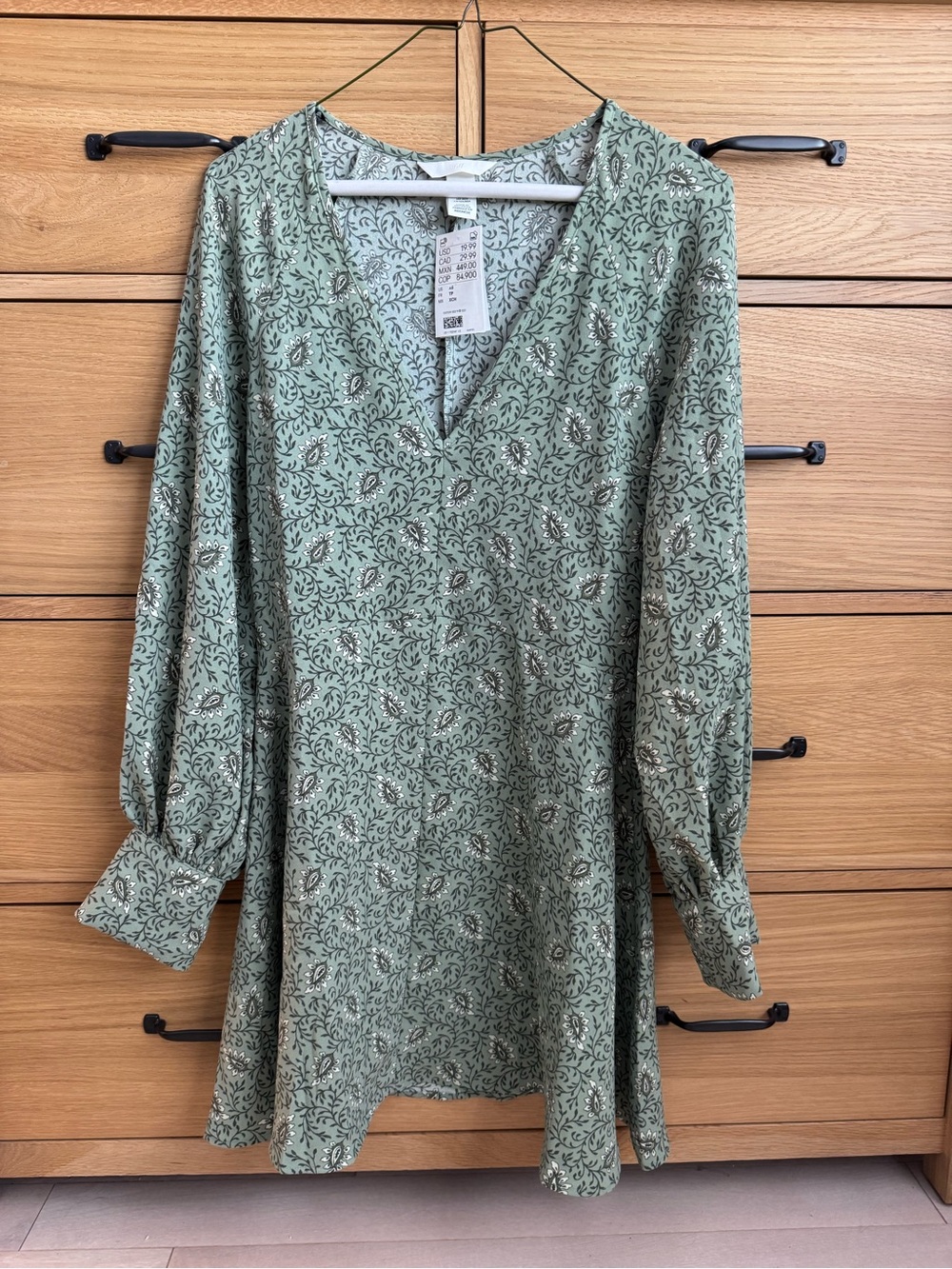H&M Sage Green V-Neck Long Sleeve Floral Tunic Dress